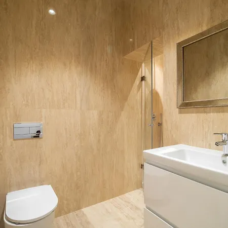 Whome Stylish Oasis Near Parque Eduardo Vii شقة