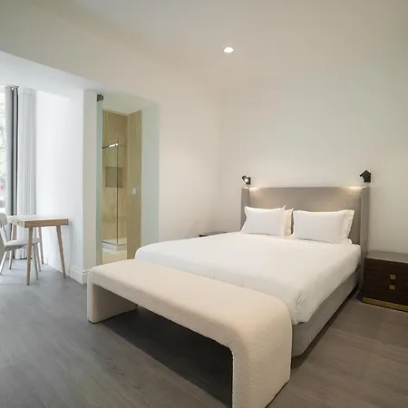 Apartment Whome Stylish Oasis With Patio Near Parque Eduardo Vii Lisbon