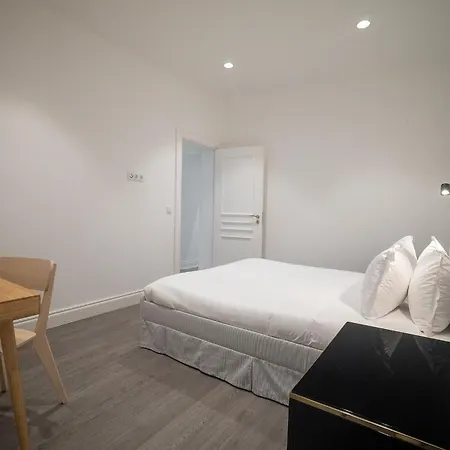Whome Stylish Oasis With Patio Near Parque Eduardo Vii Apartment *