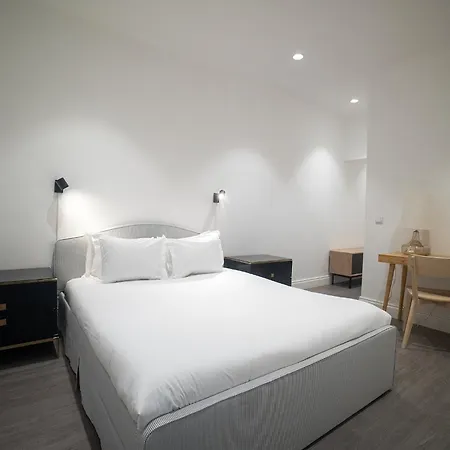 Whome Stylish Oasis With Patio Near Parque Eduardo Vii * Lisbon