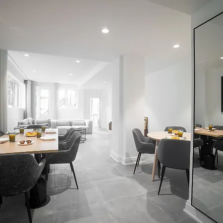 Whome Stylish Oasis With Patio Near Parque Eduardo Vii
