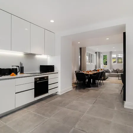 Whome Stylish Oasis With Patio Near Parque Eduardo Vii Apartman